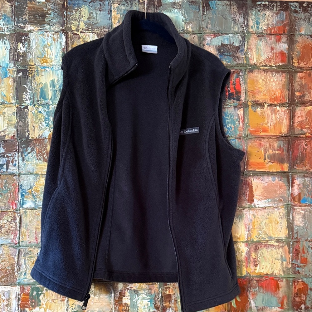 Columbia Black Fleece Zip Vest